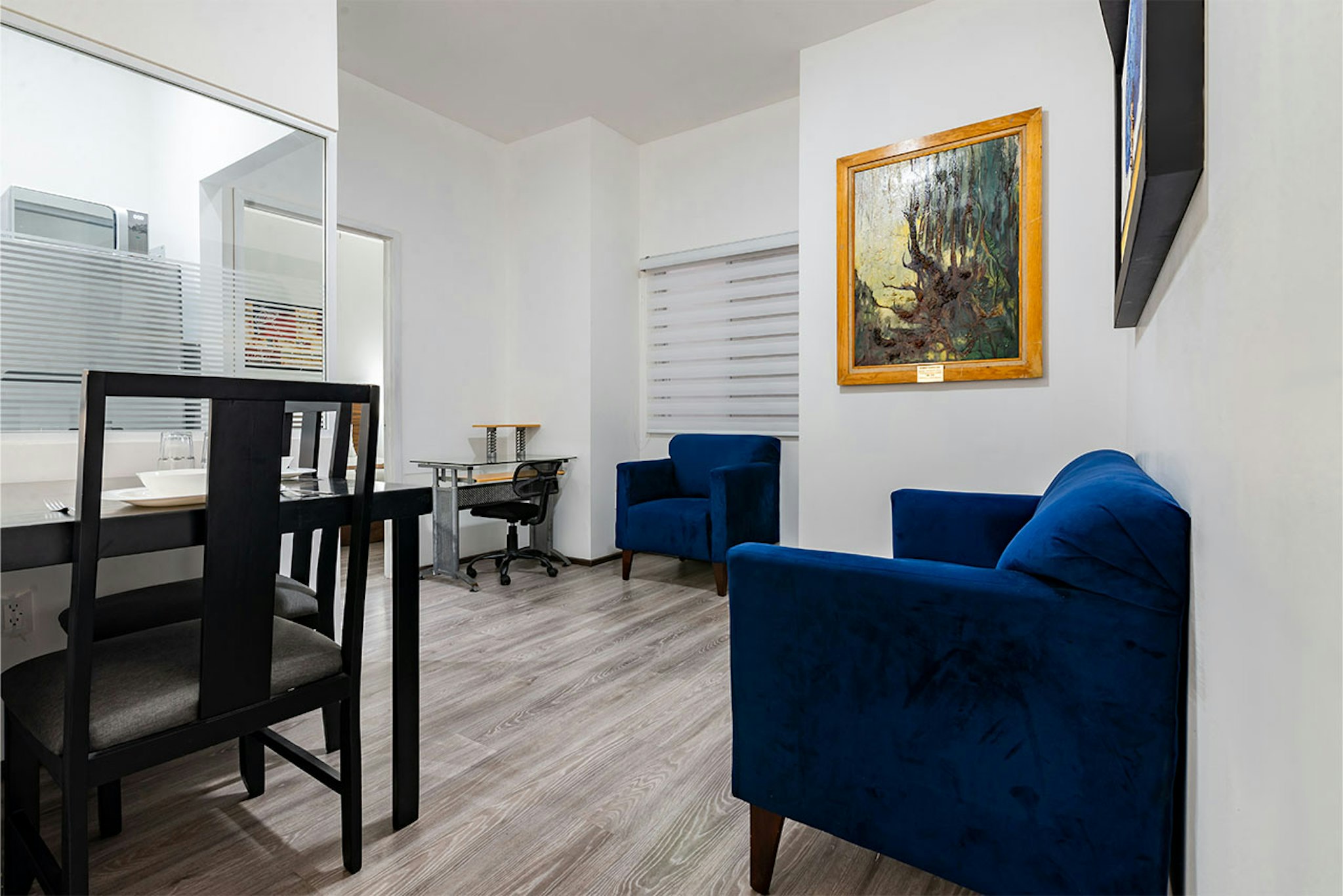 European Life Style Executive Suites Gallery 32/50