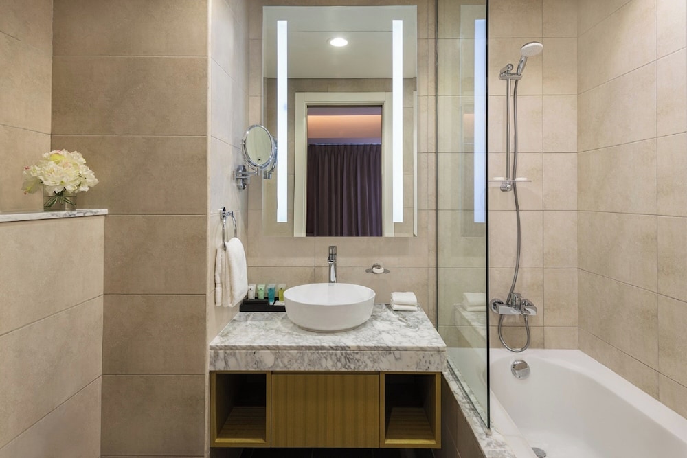 DAMAC Maison Aykon City Dubai 44/45