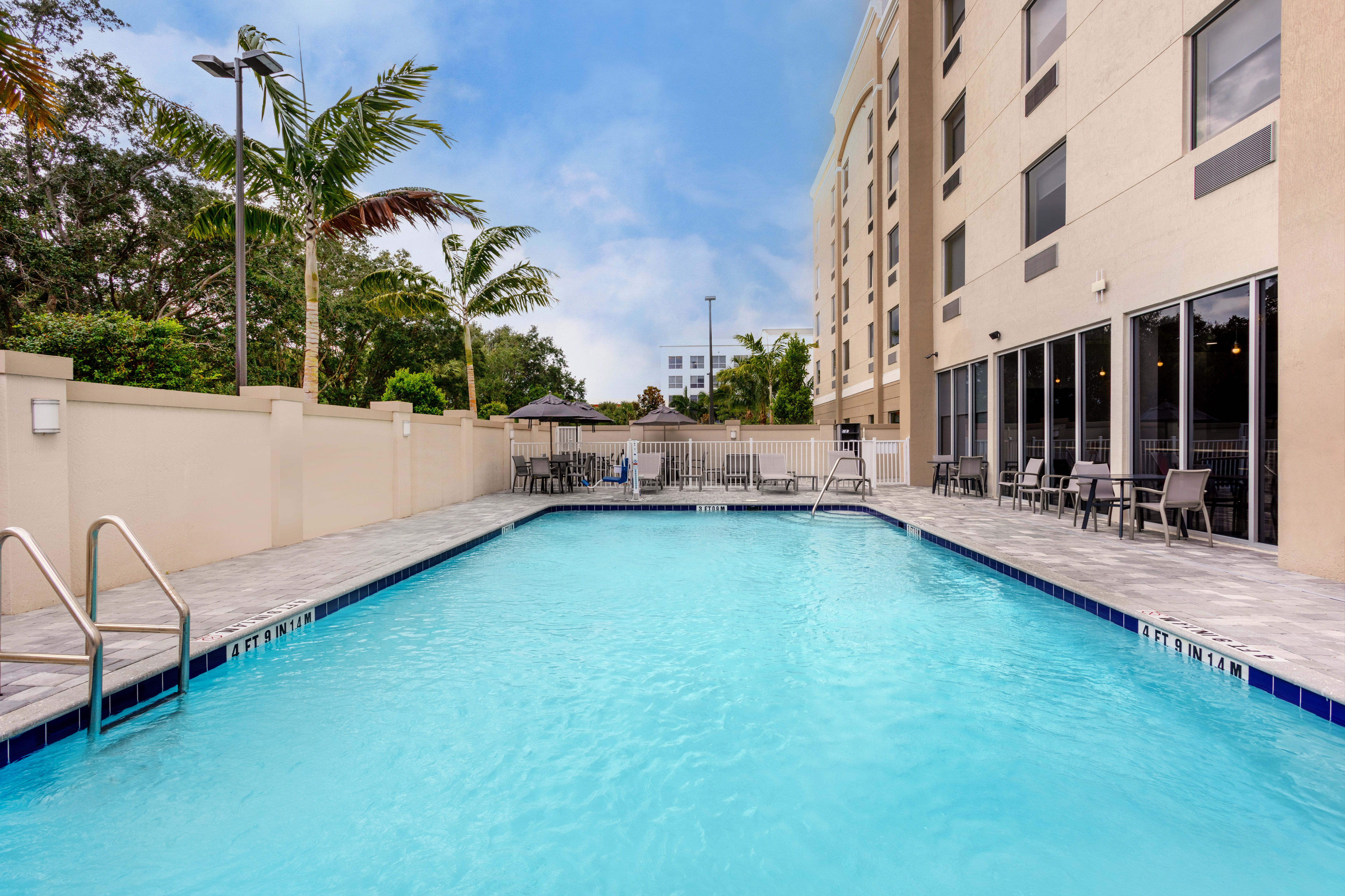 Holiday Inn Express & Suites Miramar 66/71