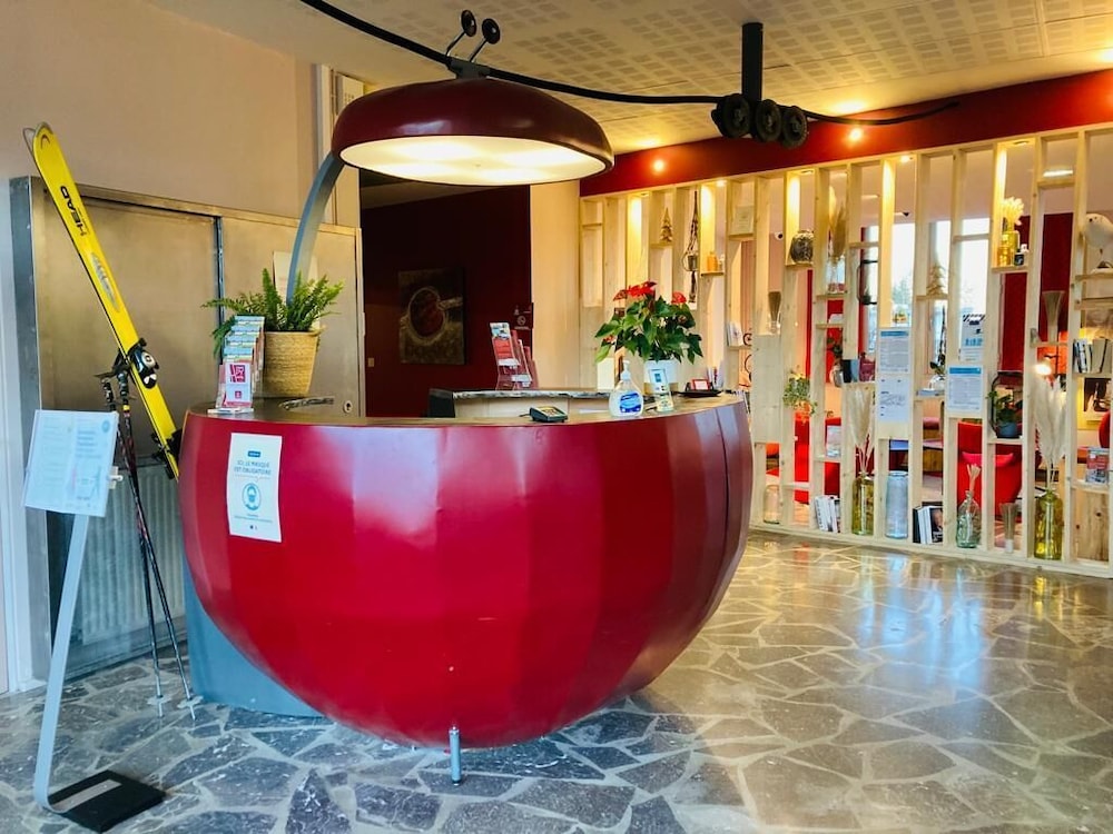 Carre Py Hotel 3/41