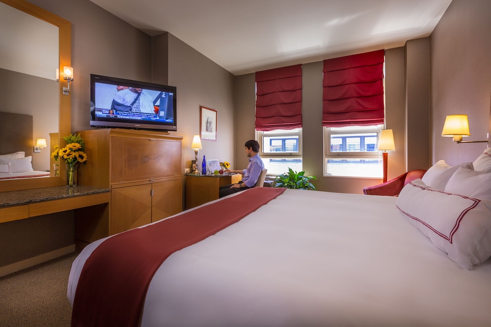 Hotel Giraffe 17/61
