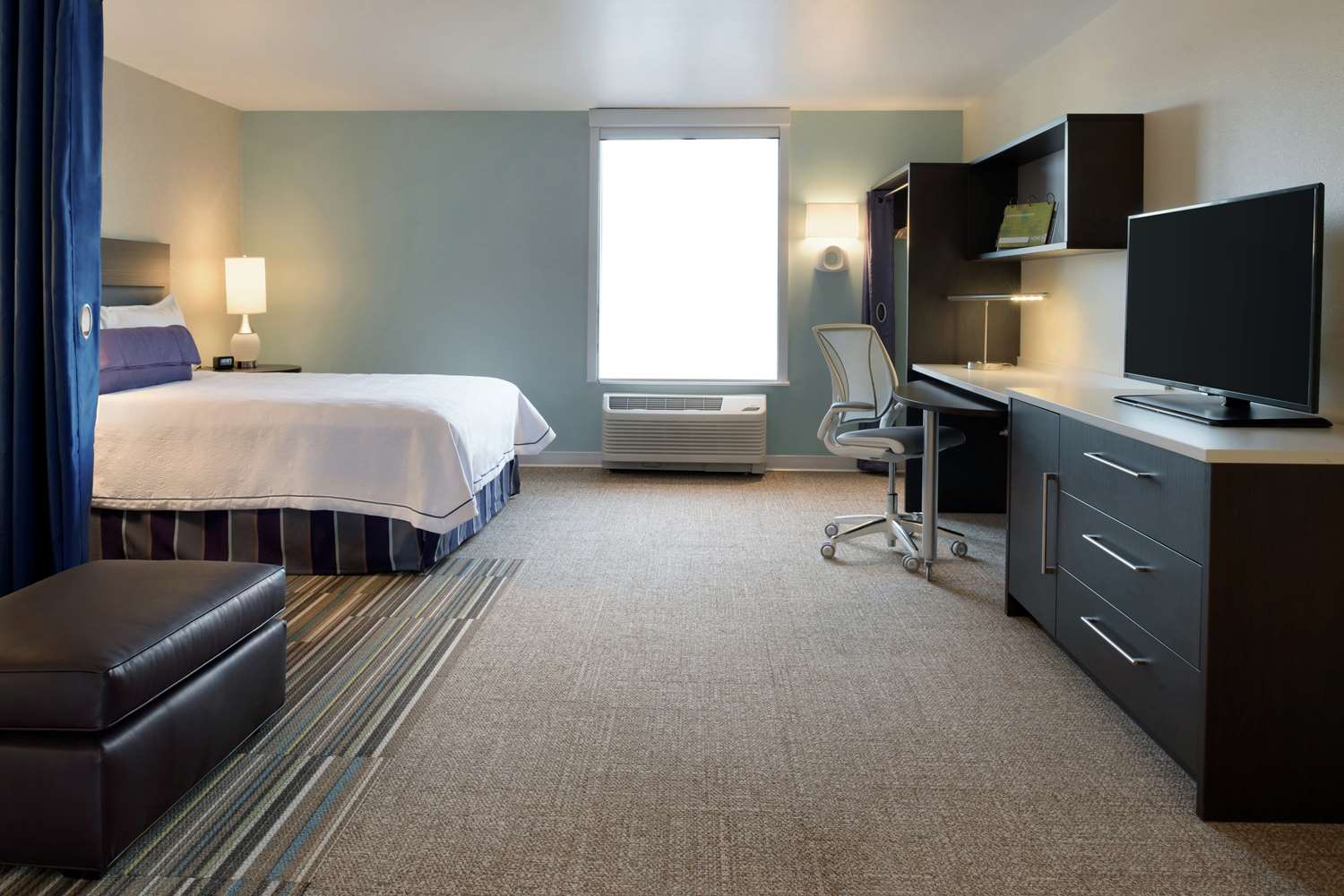 Studio, Suite, Queen Bed, Accessible