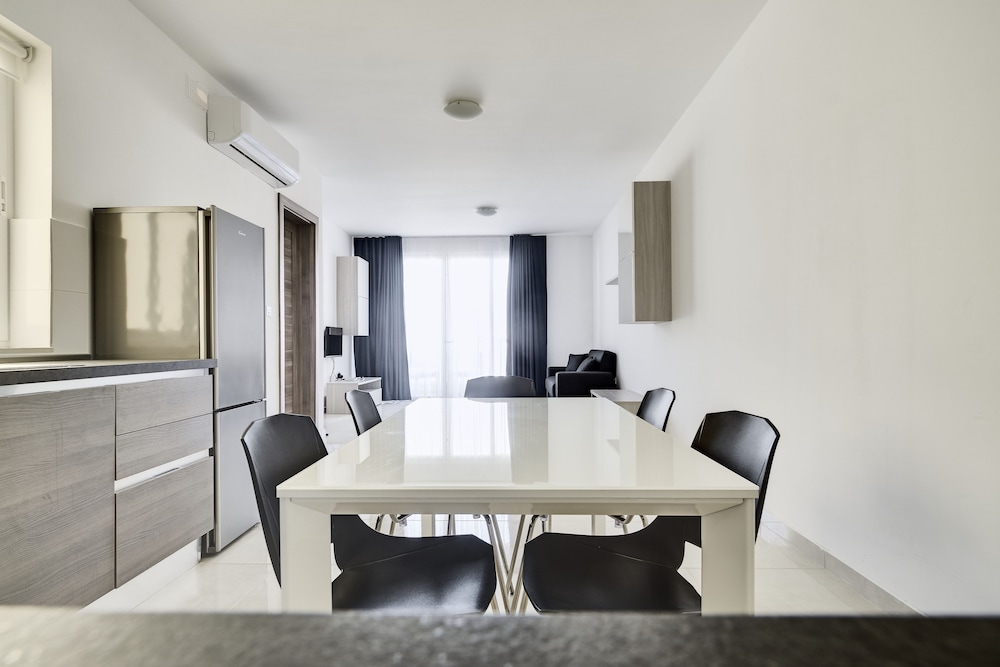 The Village Apartments 18/50