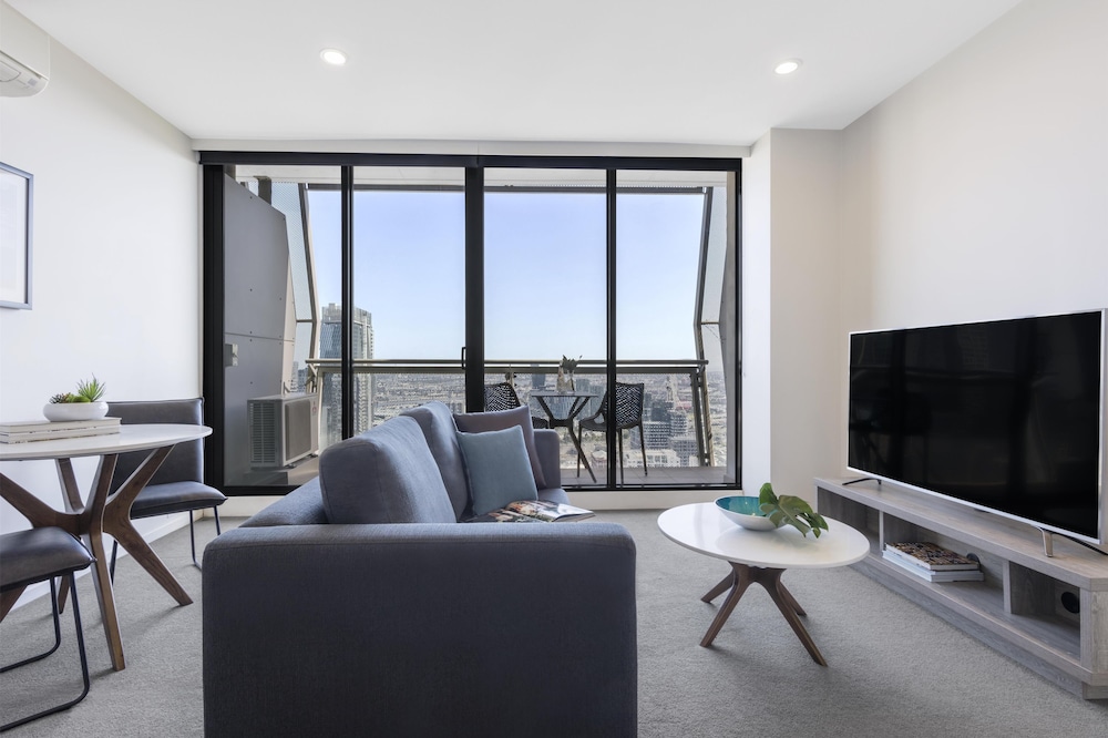 Oaks Melbourne on William Suites 31/50