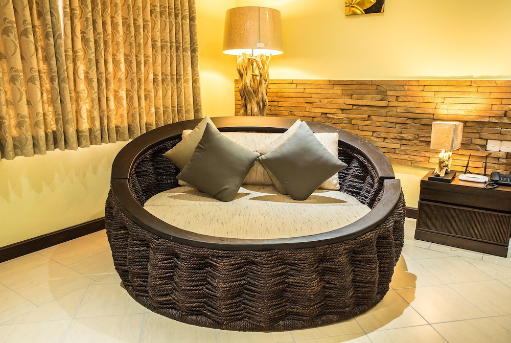 Oasis Hotel Restaurant & Spa 23/36