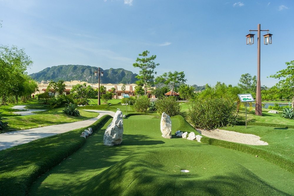 Emeralda Ninh Binh Resort Spa 38/46