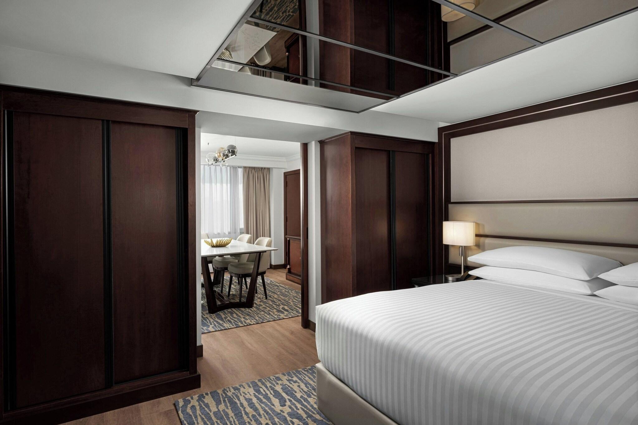 Executive, Suite, King Bed