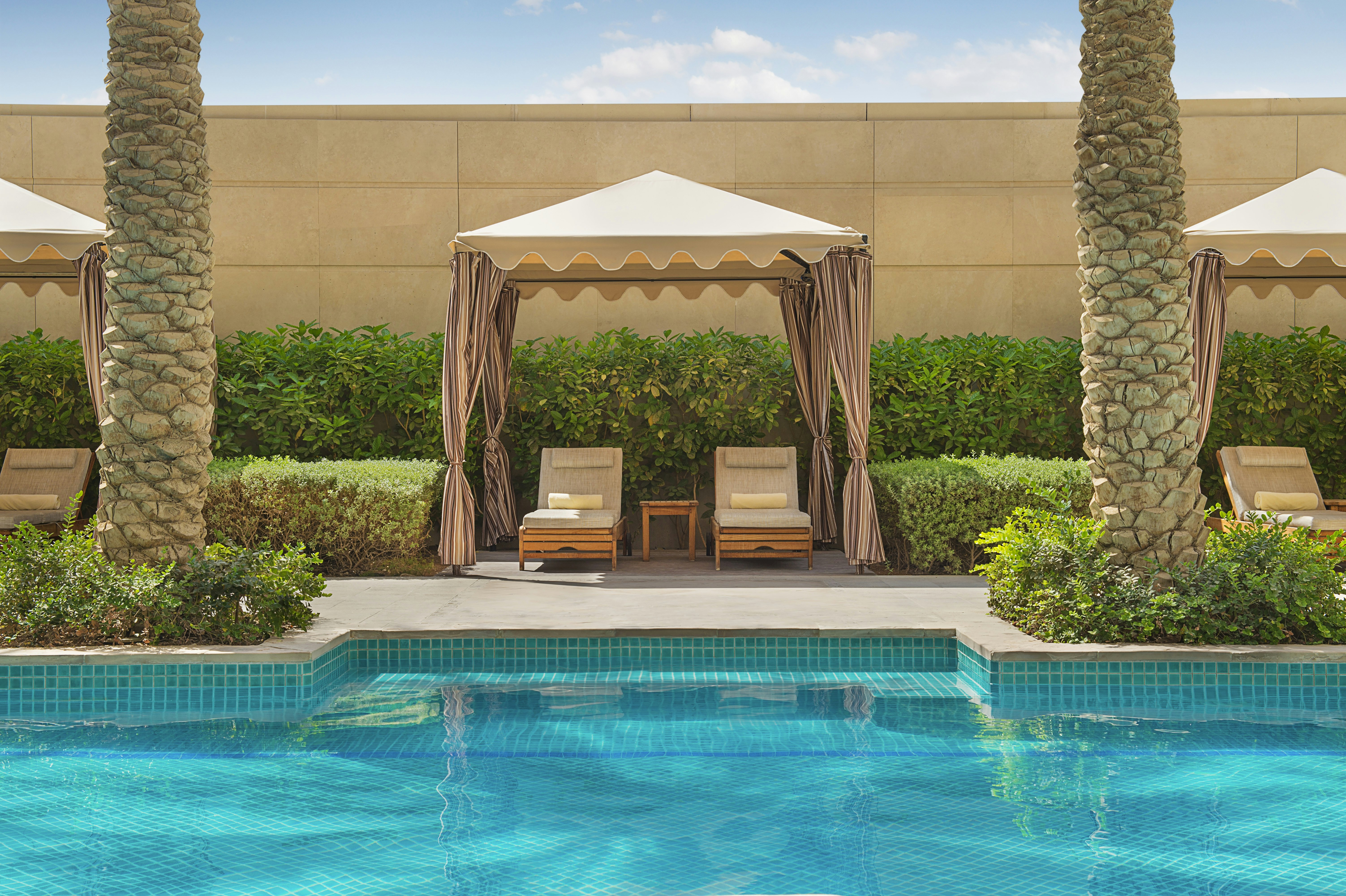 swimming pool spa