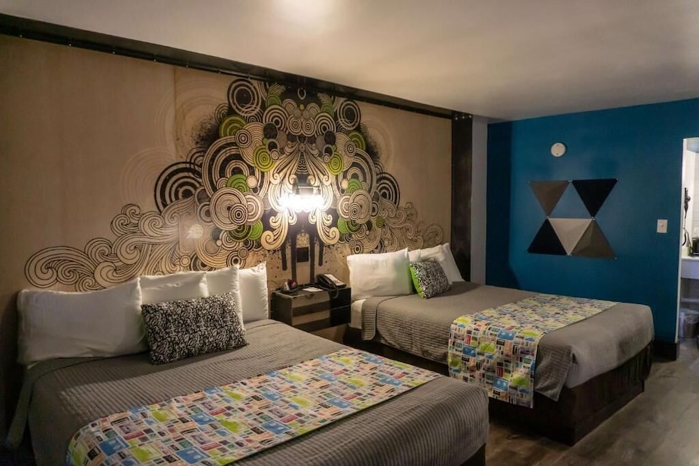 ROOM, 2 QUEEN BEDS