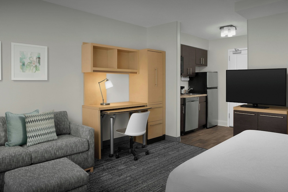 Towneplace Suites By Marriott Pensacola 33/52