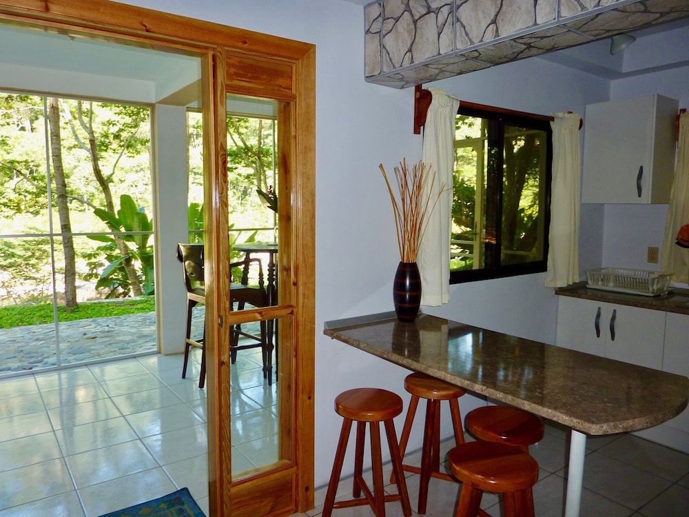 Villas Pico Bonito 50/66