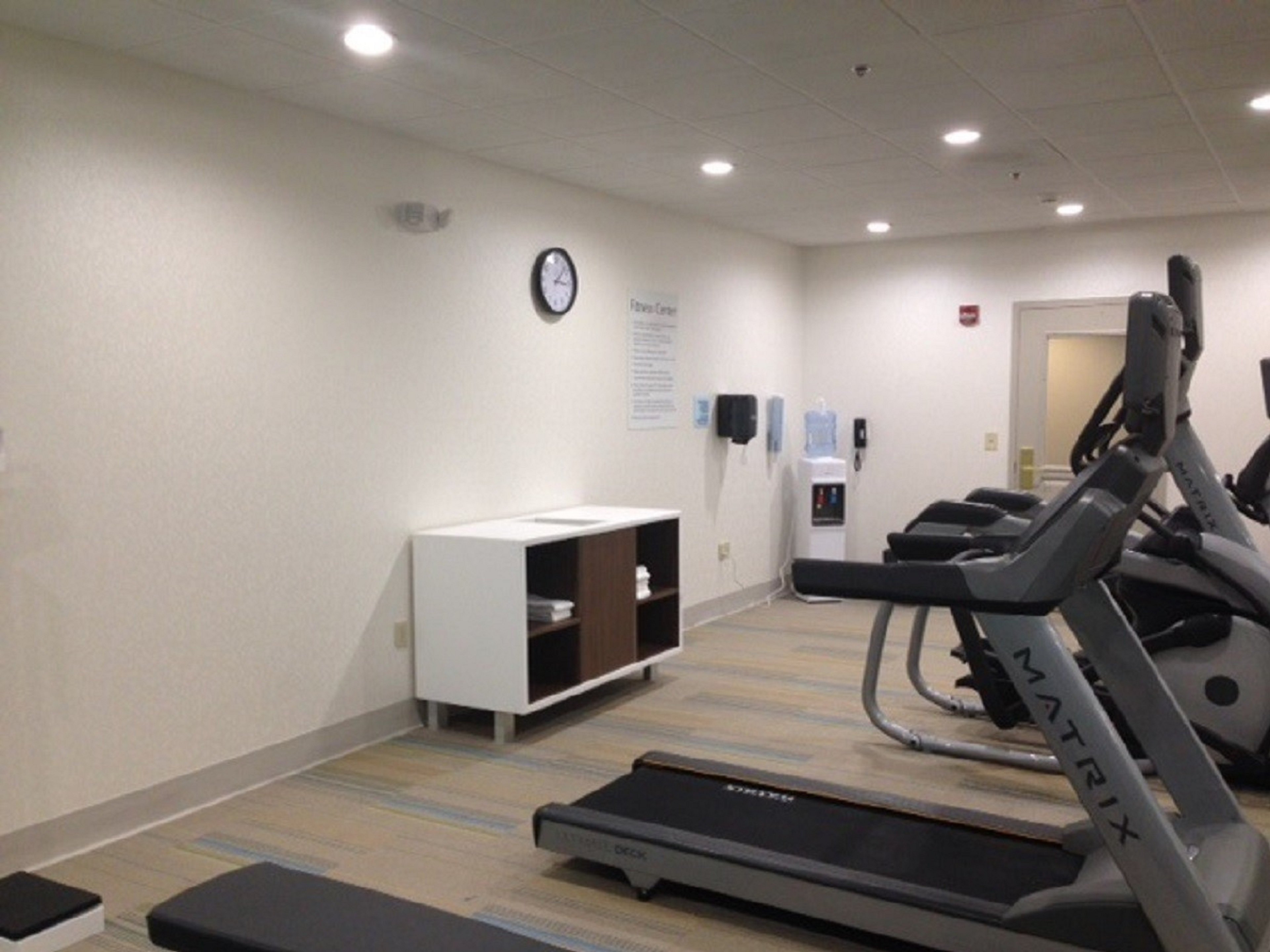 Holiday Inn Express And Suites Pigeon Forge Sevierville 30/49