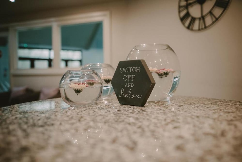 OYO Flagship Nant Ddu Lodge Hotel & Spa 30/70