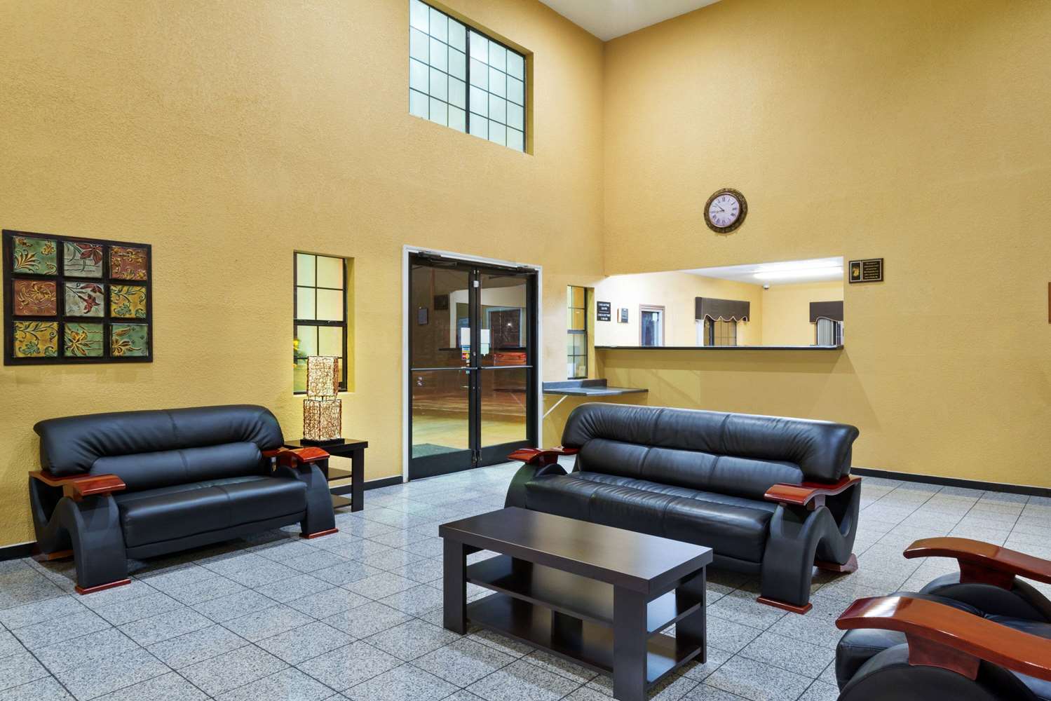 Super 8 by Wyndham San Antonio/Riverwalk Area 4/9