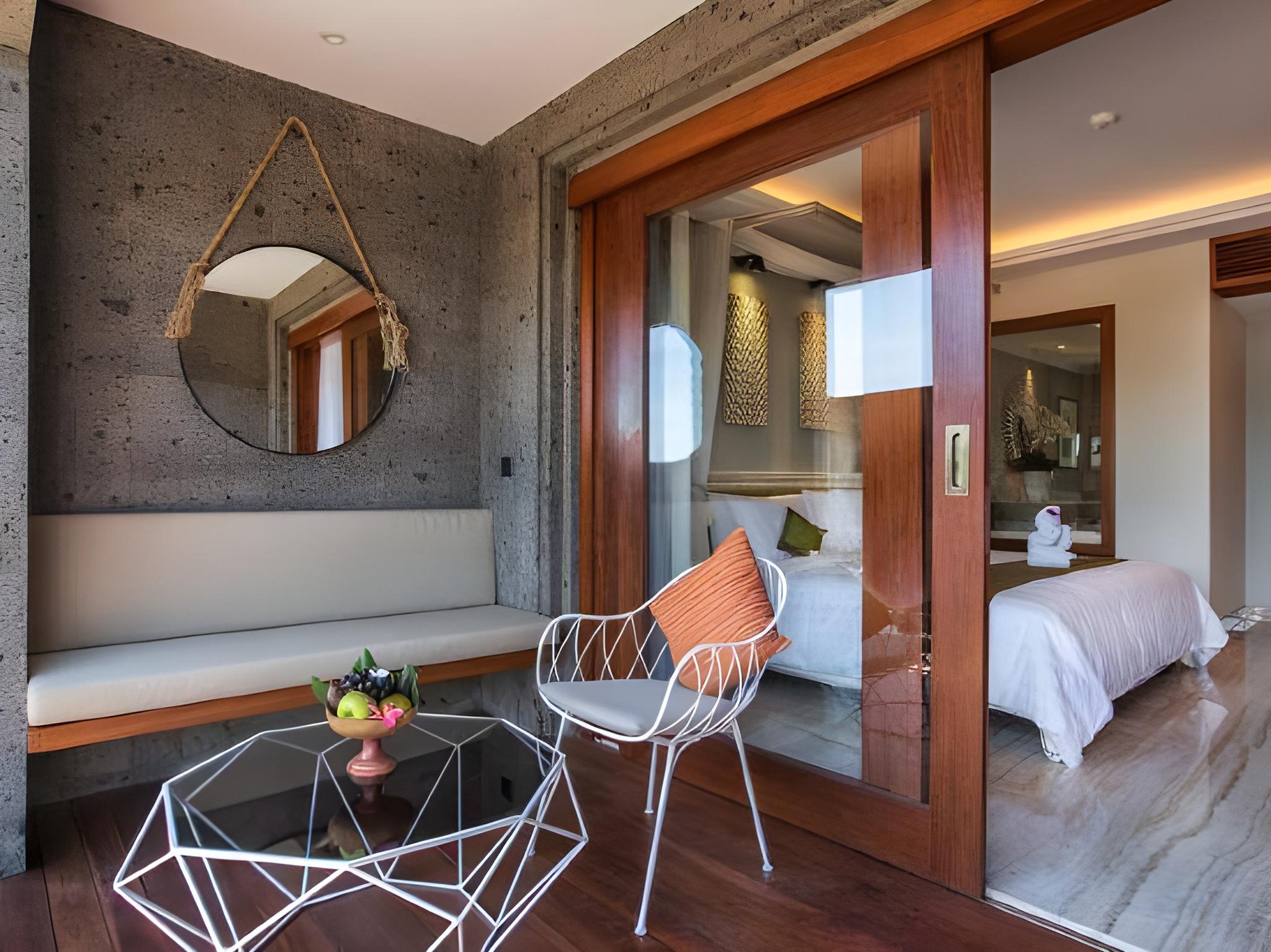 Honeymoon, Lagoon, Suite