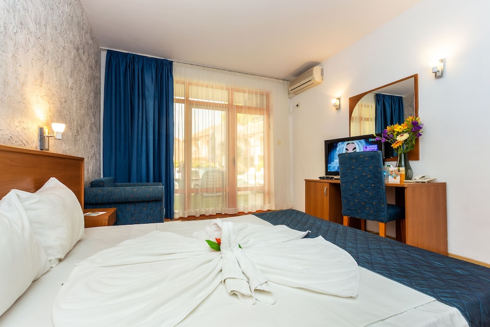 CLASSIC, DOUBLE OR TWIN BED