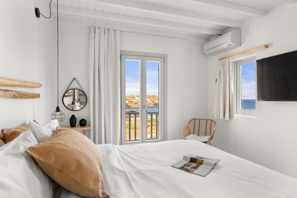 DOUBLE ROOM SEA VIEW (RD)