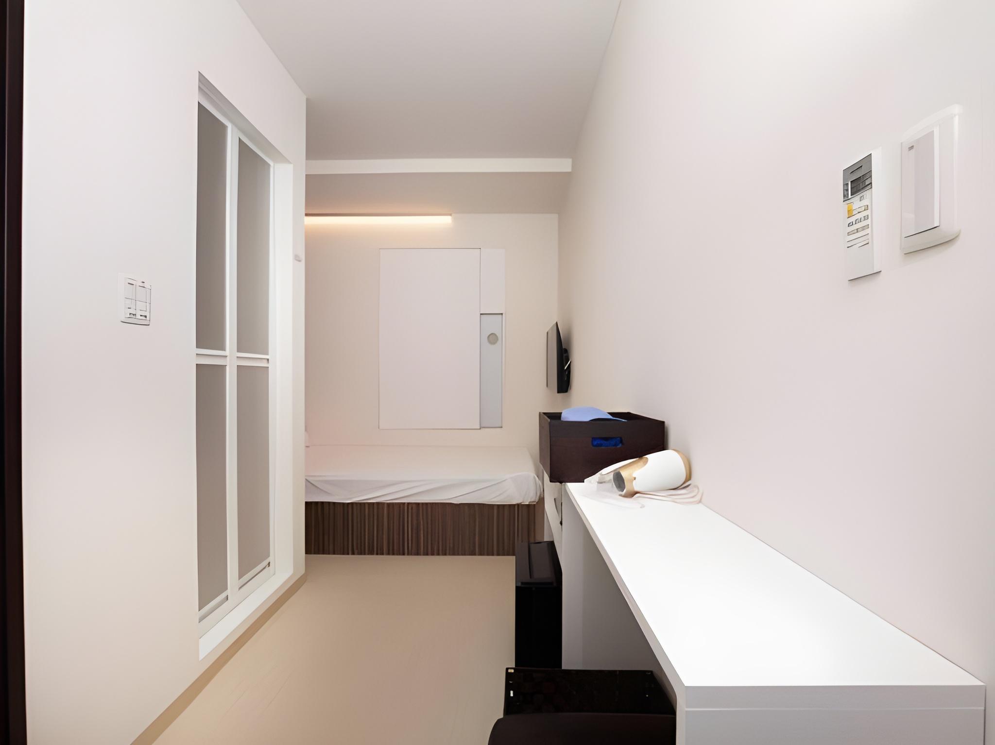 Petit Hotel Akihabara Toujour 11/25