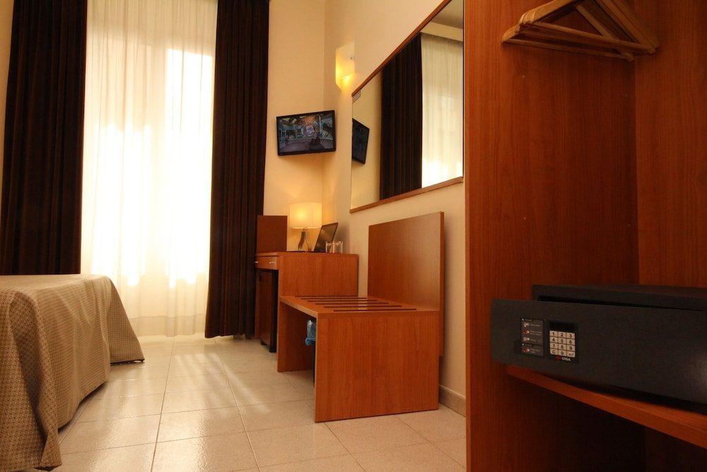 Hotel Principe Eugenio 7/61