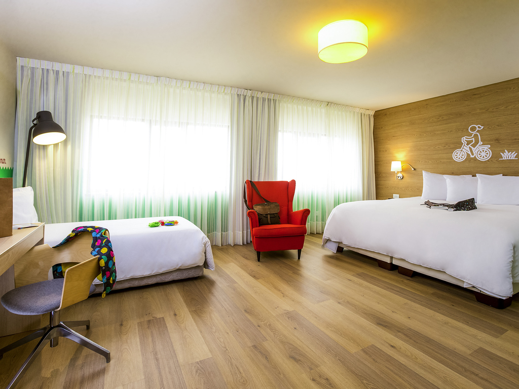 Standard, Twin Beds