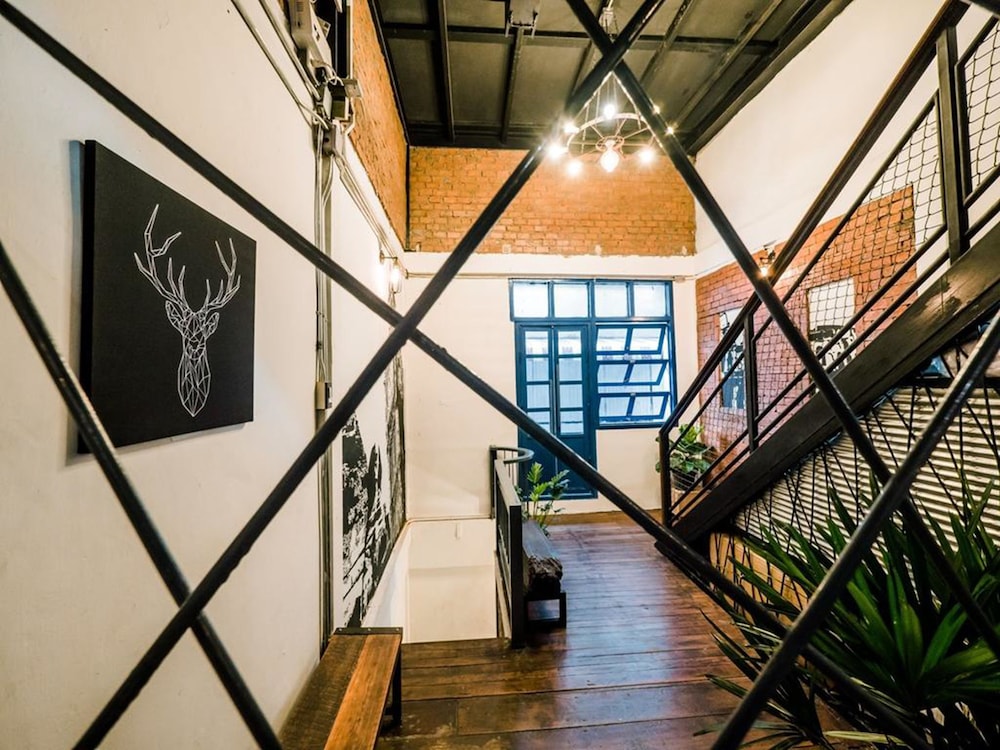 Zeds Hostel Bangkok 53/66