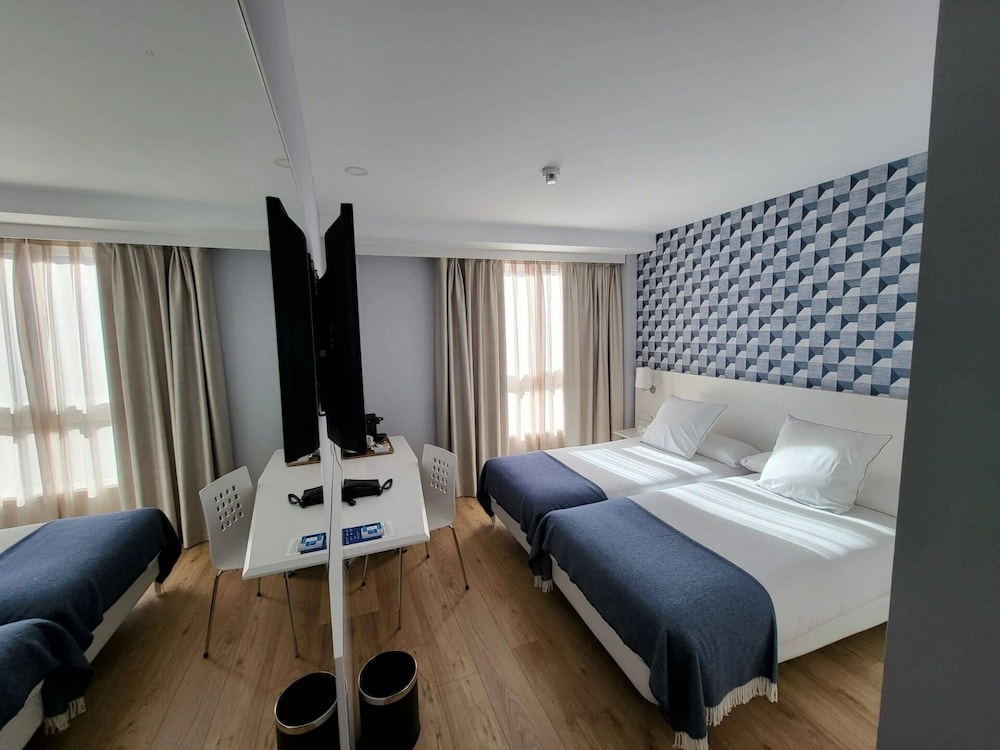 Hotel Monte Rozas 17/50