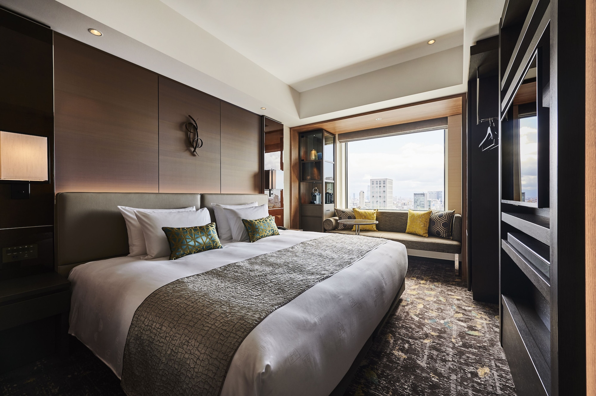 Room, King Bed, Executive Level, Lounge Access