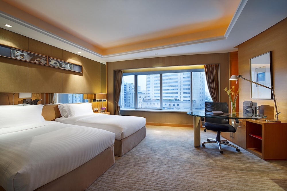 SUPERIOR, KING BED