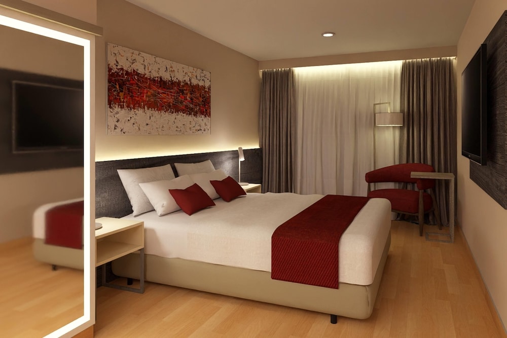 Ramada Suites by Wyndham Asuncion Aeropuerto 25/60