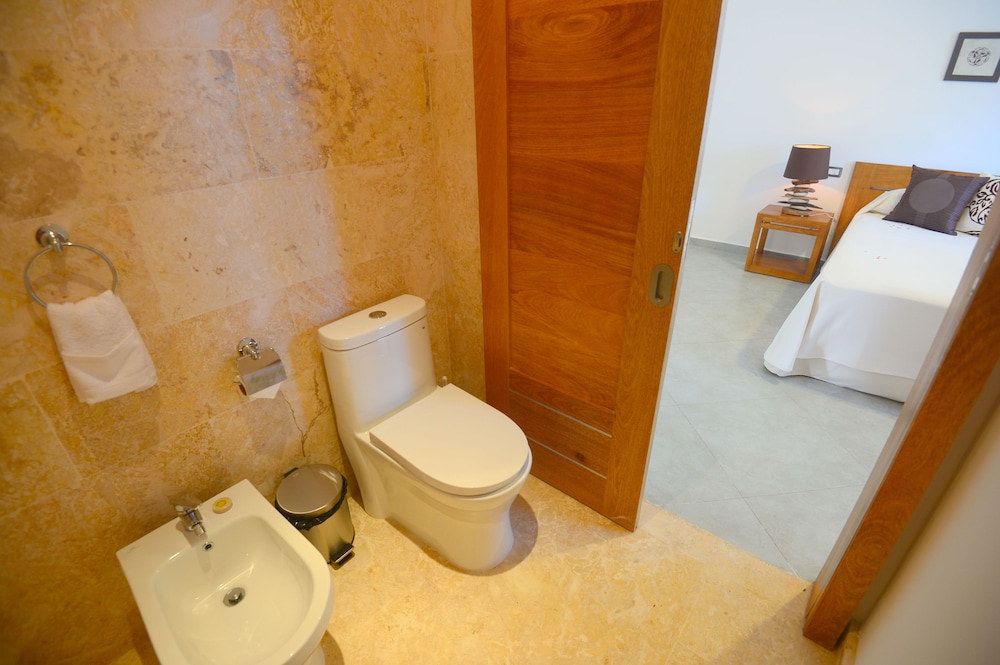 Aligio Aparthotel and Spa Playa Poppy 48/50