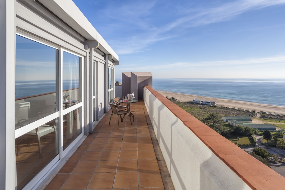 Alvor Atlantico Beach Aparthotel in PORTIMAO