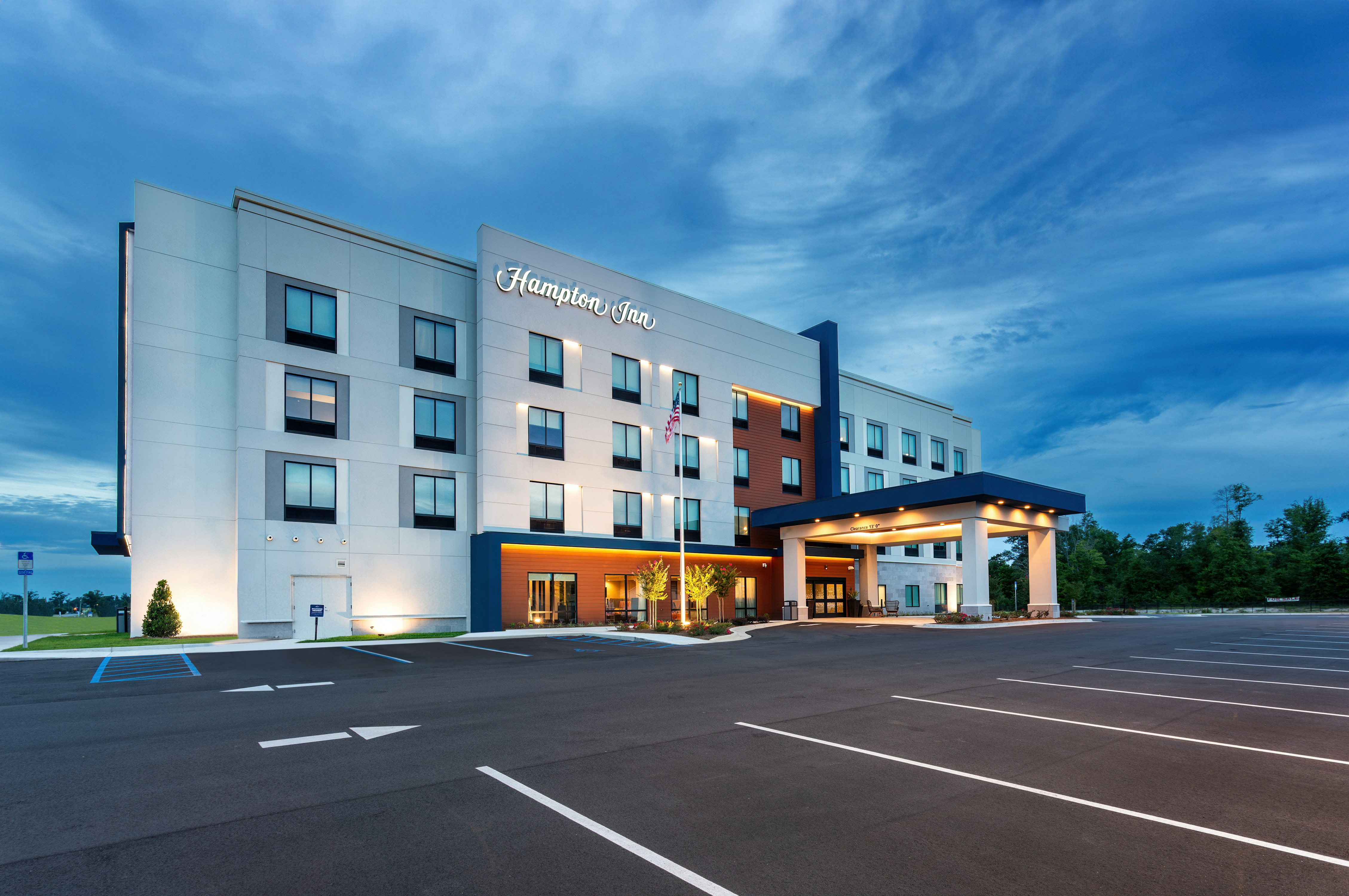 Hampton Inn Marianna I-10 21/24
