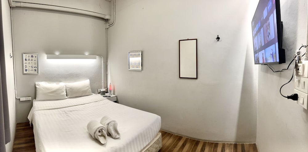 Hobnob Hostel - Adults Only 16/40