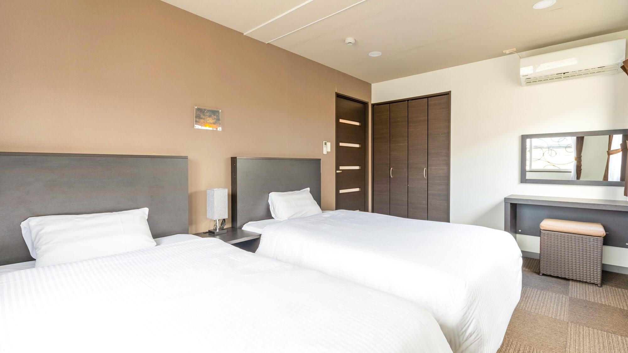Cottage, Twin Beds, Jetted Pool
