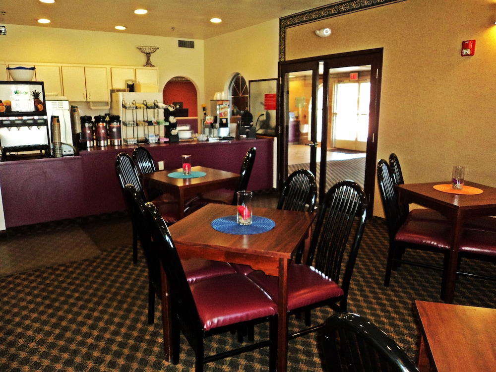 Travelodge by Wyndham Carlsbad NM 30/41