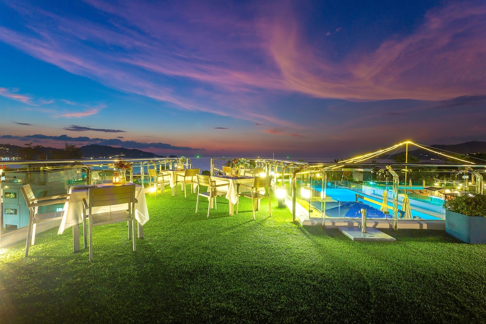 Hotel Clover Patong Phuket 71/75