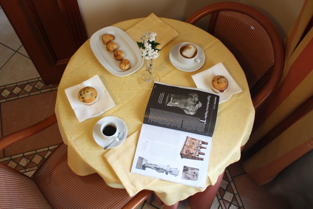 Hotel Europa Di Arzano 51/65