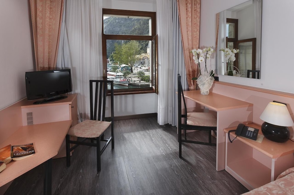 Centrale 16/22
