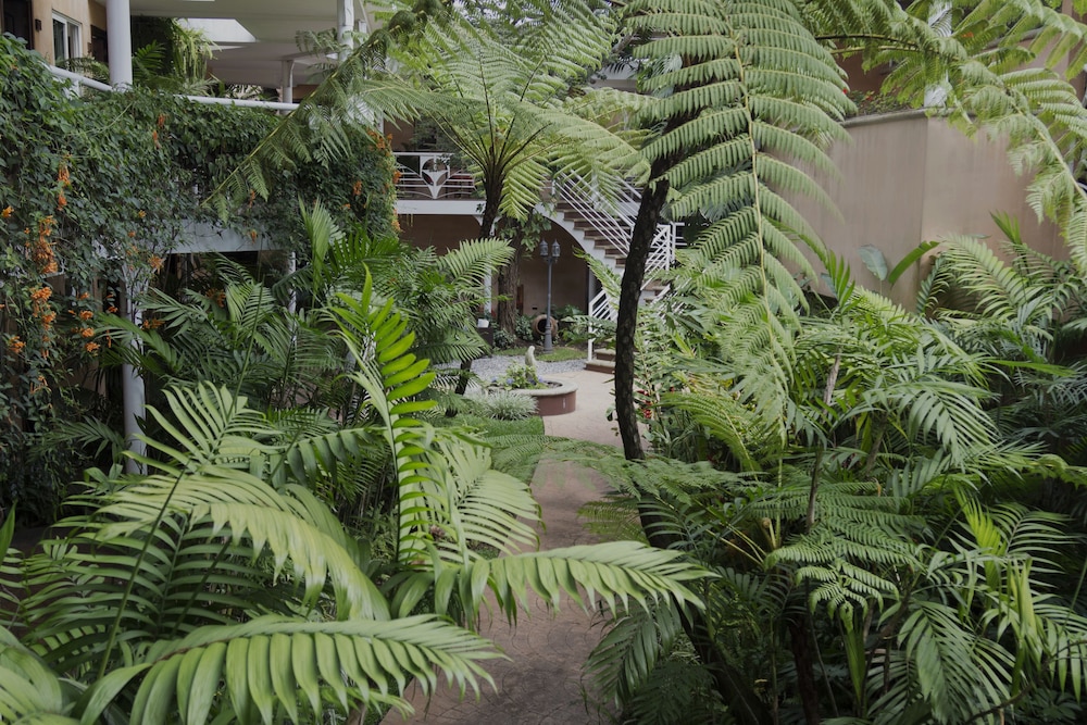 Hotel Ciudad Vieja 39/47