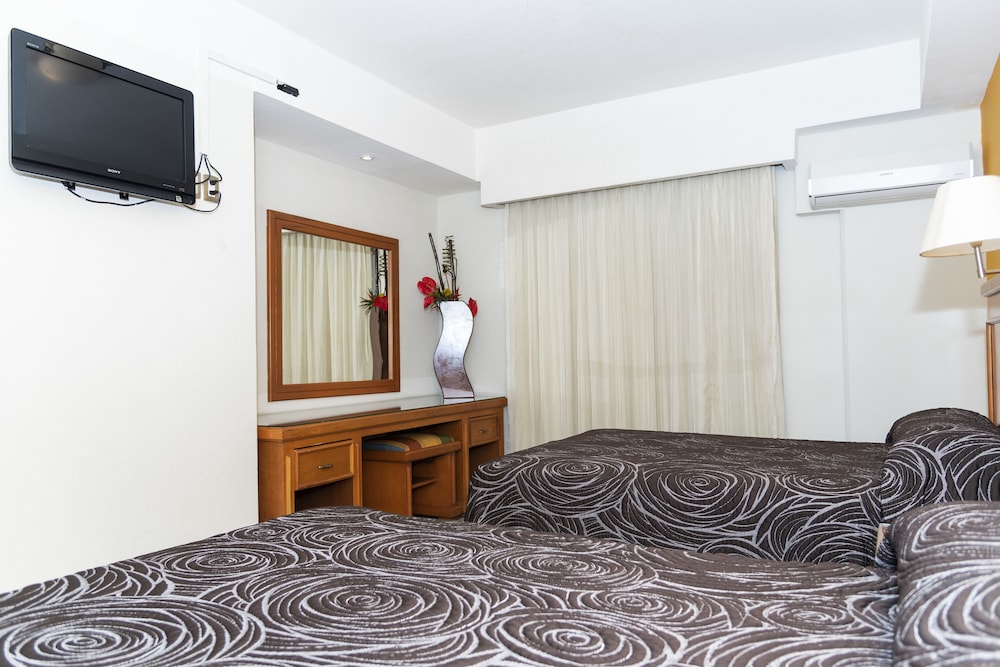 Hotel Gran Via 11/52