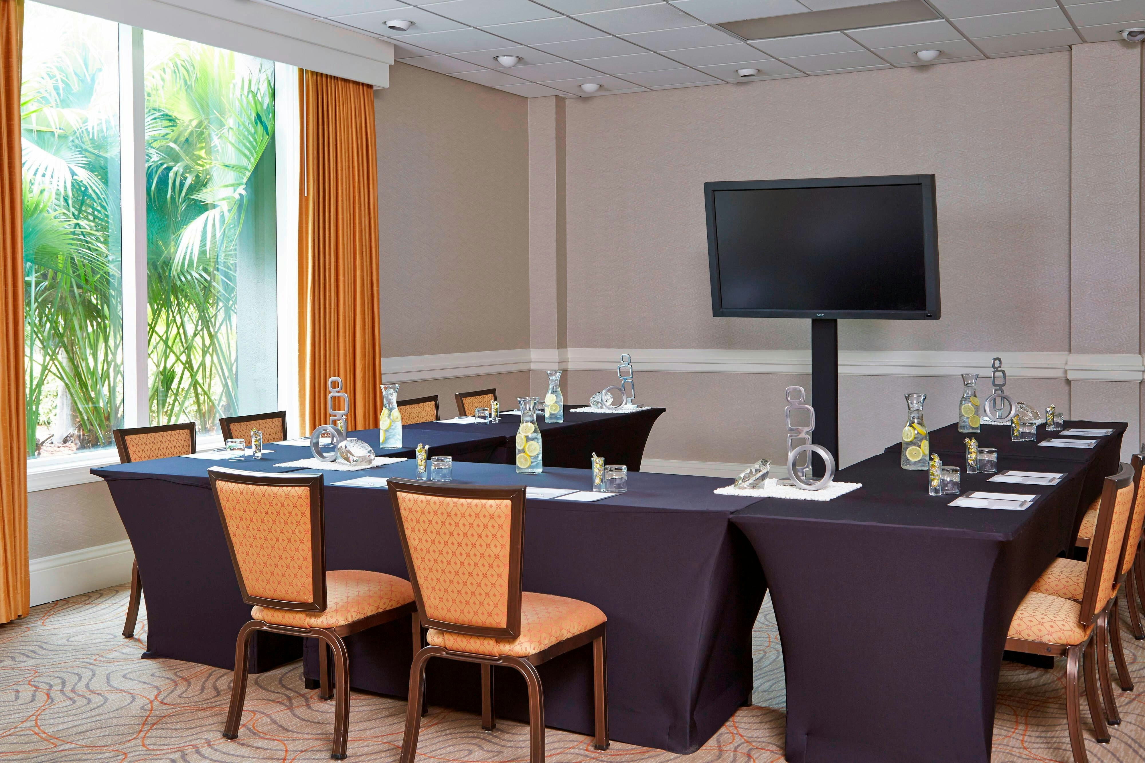 Renaissance Orlando Airport Hotel 51/61