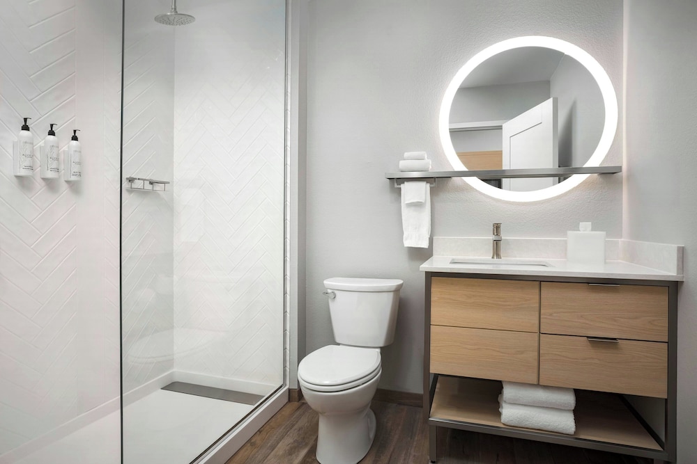 TownePlace Suites by Marriott Forney 35/37