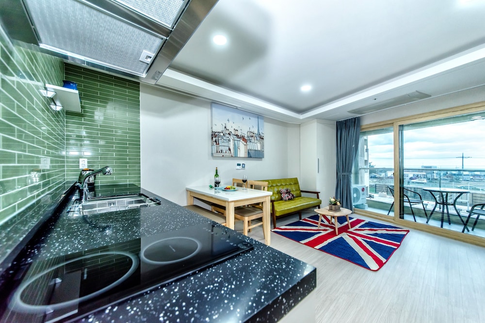 Blue Whale Resort 43/68