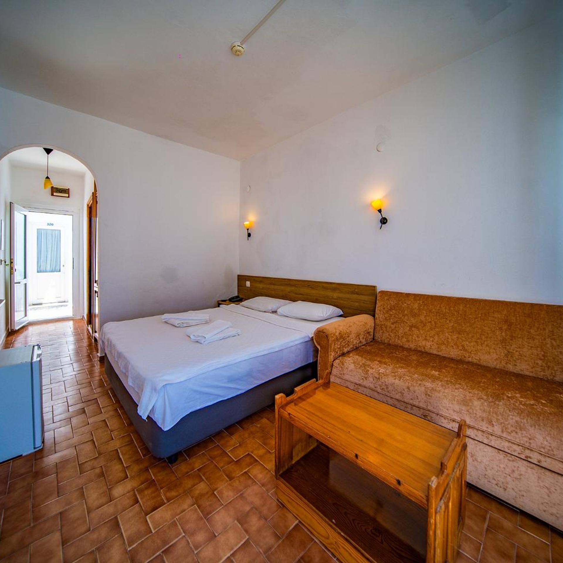 Standard, Double or Twin Bed, Sea View, Nagi Beach Hotel 3/10