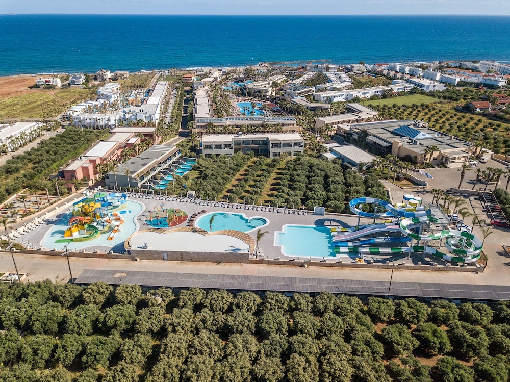 Stella Village Seaside Hotel 3/49