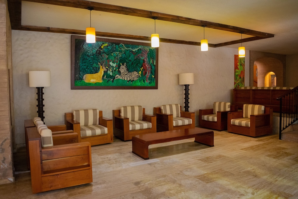 Costa De Oro Beach Hotel 16/50