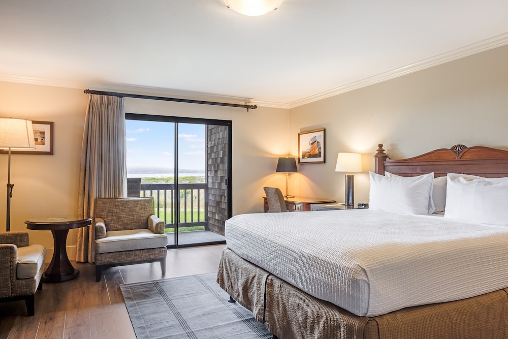 Bay Upper, King Bed