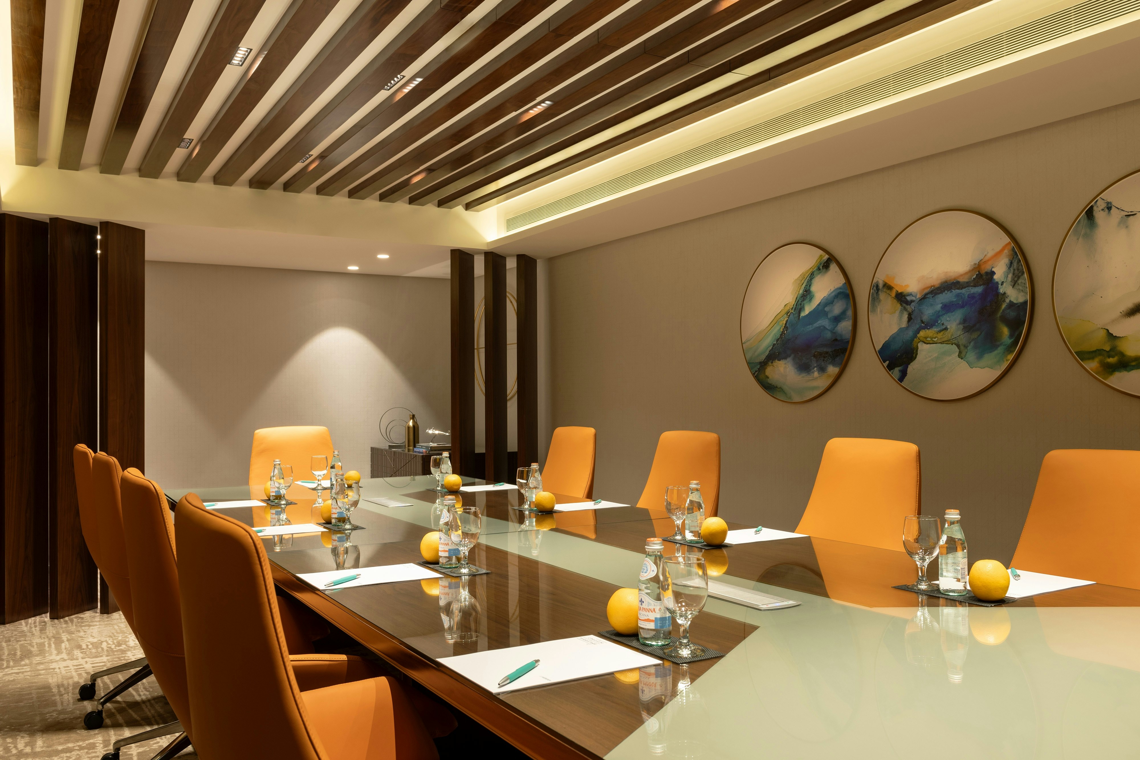 Le Meridien Dubai Hotel and Conference Centre 67/77