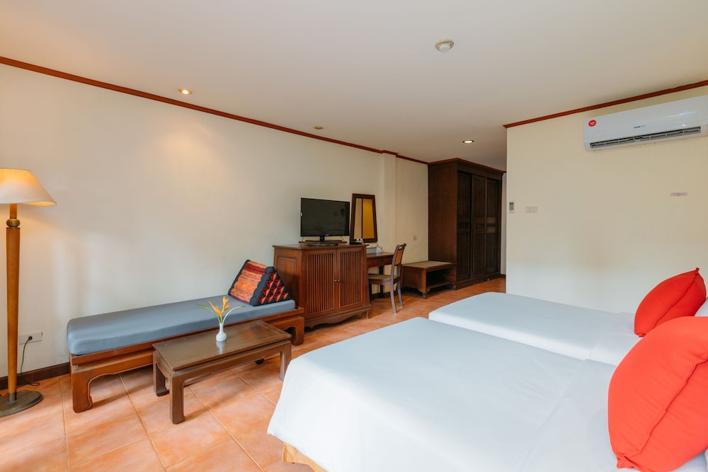 Ma Doo Bua Phuket 19/48