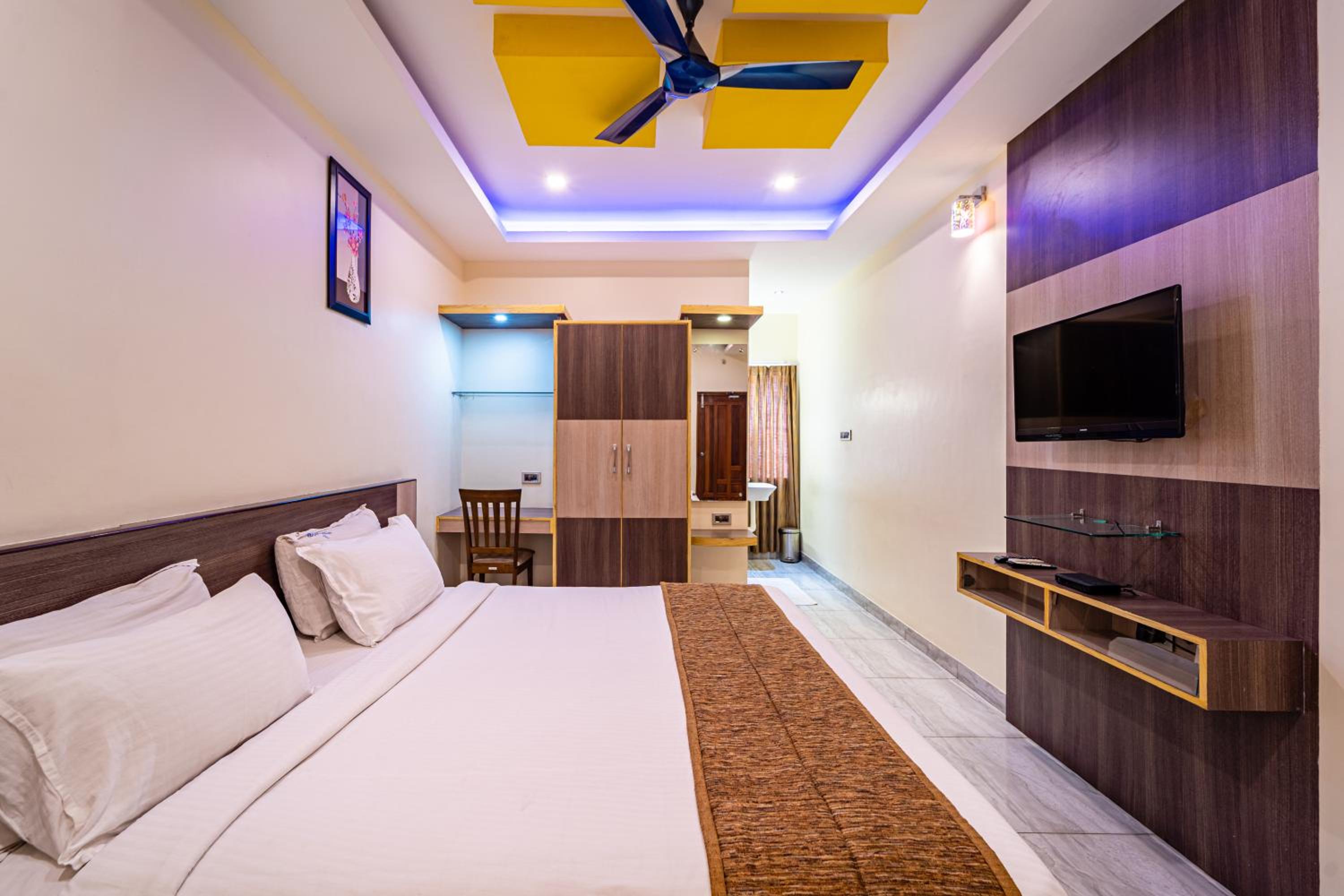 Fabhotel Thaneegai Residency 19/50